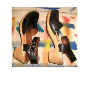 Dansko Black-Leather Mary Jane Comfort CLogs